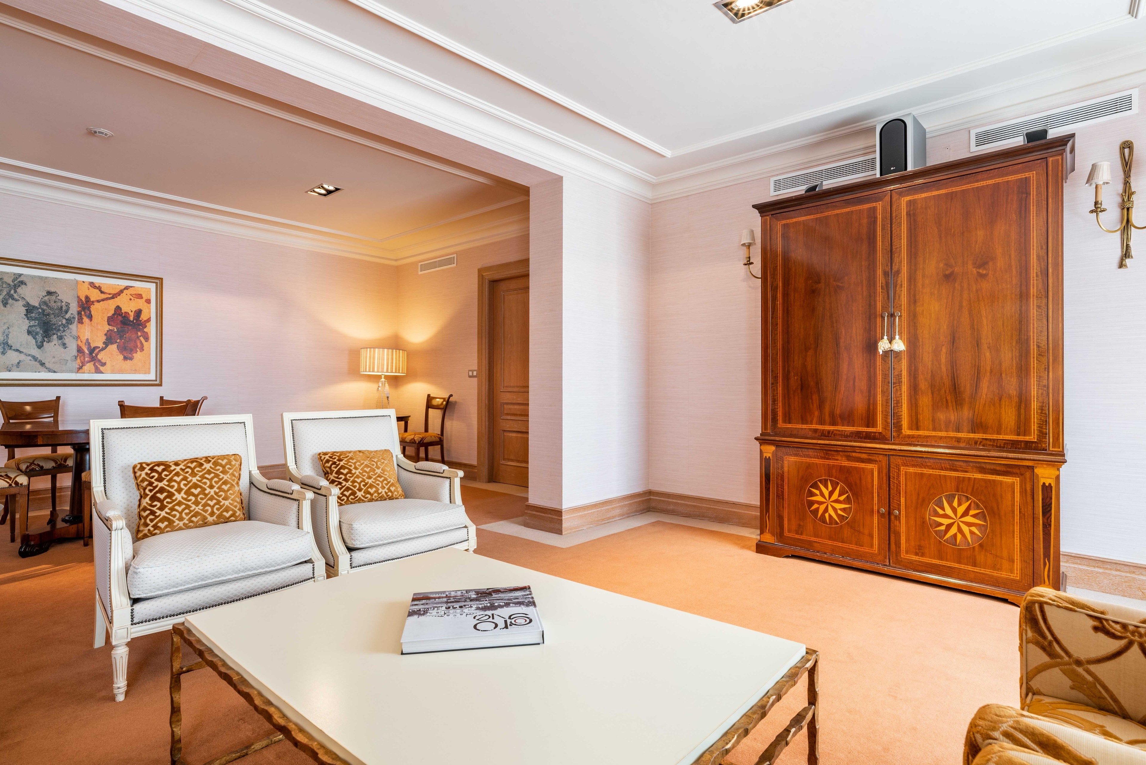 1 bedroom, free minibar items, in-room safe, desk