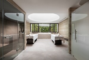 Sauna, fuentes de agua termal o mineral, baño turco/hammam