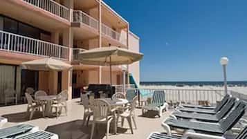 Sun deck