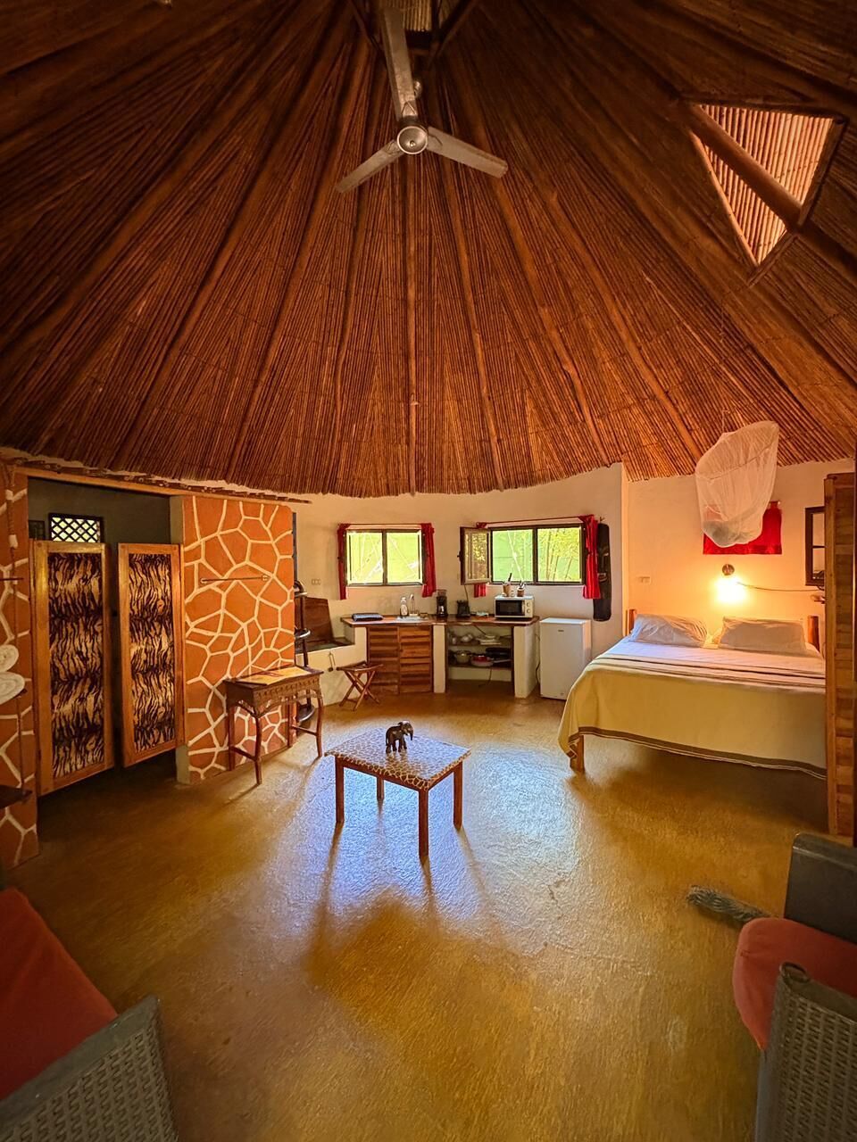 Huisje | Luxe beddengoed, een kluis op de kamer, een bureau, een laptopwerkplek