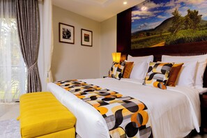 1 多间卧室、高档床上用品、加厚床垫、客房内保险箱