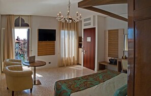 Free minibar items, free WiFi, bed sheets - Maison Spada (Venice)