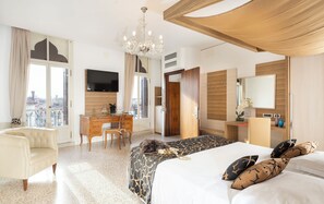 Exclusive Double on the Gran Canal | Hypo-allergenic bedding, free minibar items, free WiFi - Maison Spada (Venice)