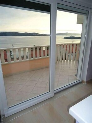 Superior Apartment, 2 Bedrooms, Sea View | Balcony