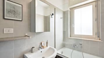 Appartement Confort, vue fleuve | Salle de bain