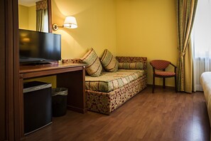 In-room safe, cribs/infant beds, rollaway beds, free WiFi - Hotel Cinzia (Vercelli)