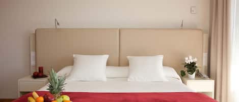 Superior Double Room | In-room safe, desk, soundproofing, free WiFi