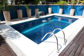 Outdoor pool, pool loungers