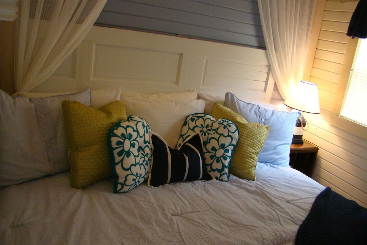 Cabane Familiale, plusieurs lits | 1 chambre, literie hypoallergénique, décoration personnalisée
