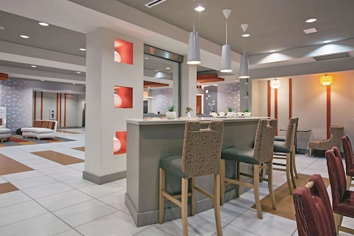 La Quinta Inn & Suites by Wyndham Harrisburg-Hershey