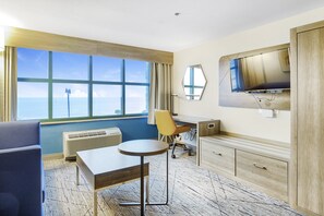 Premium bedding, in-room safe, desk, iron/ironing board