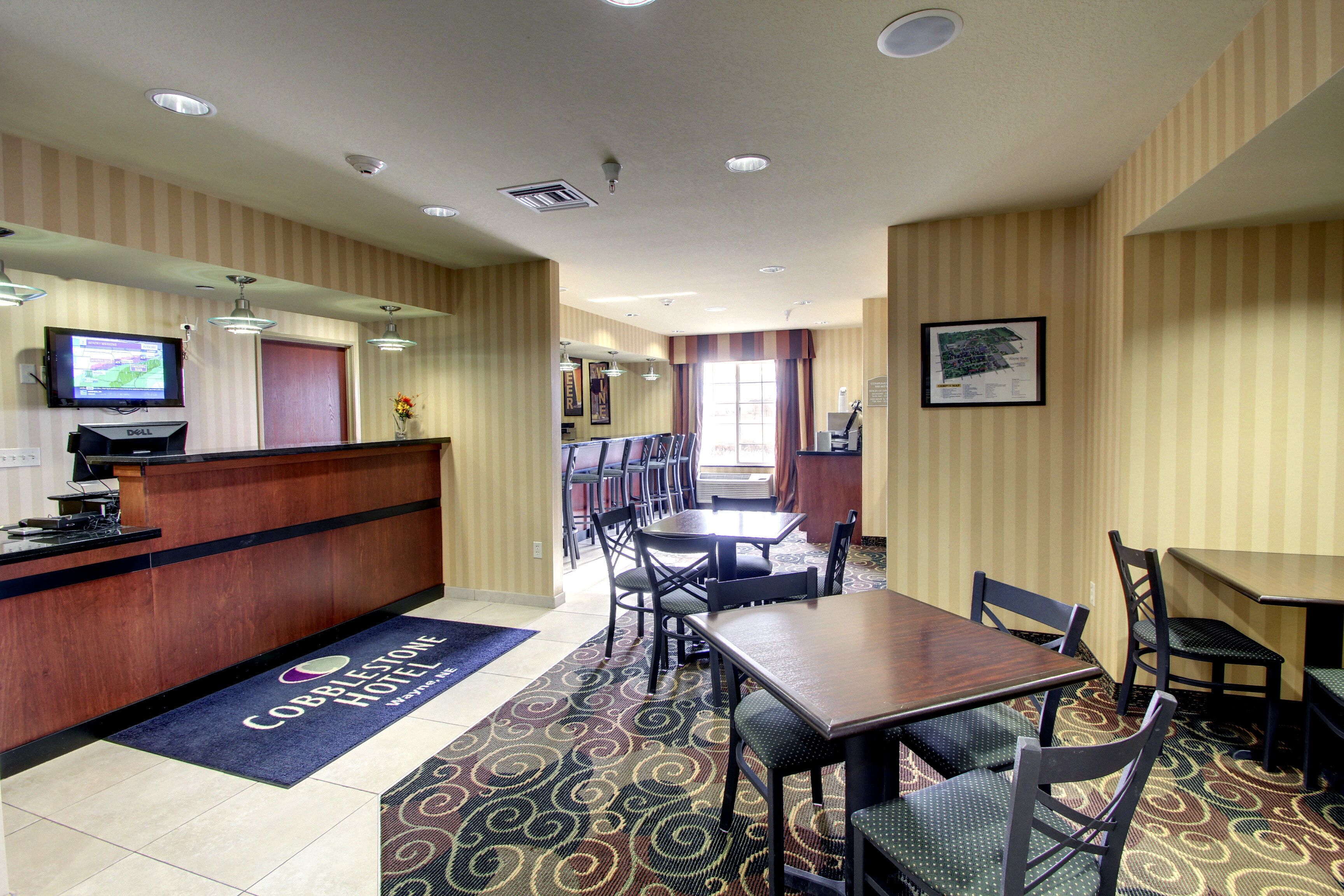 free daily full breakfast