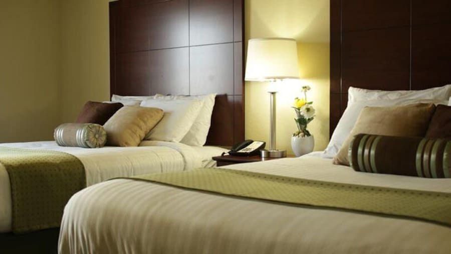 Cobblestone Hotel & Suites - Wayne