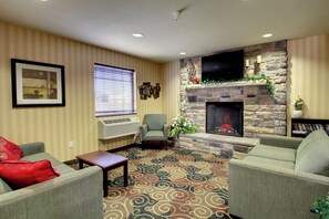 Lobby sitting area - Cobblestone Hotel & Suites - Wayne (Wayne)