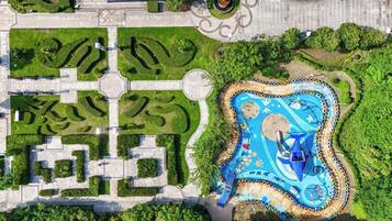 Children's play area - outdoor