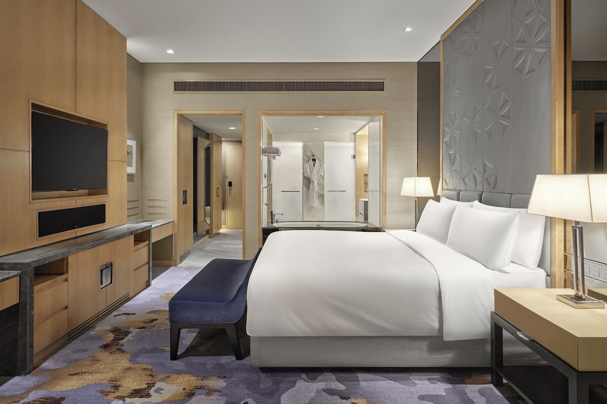 1 Schlafzimmer, Minibar, Zimmersafe, Schreibtisch