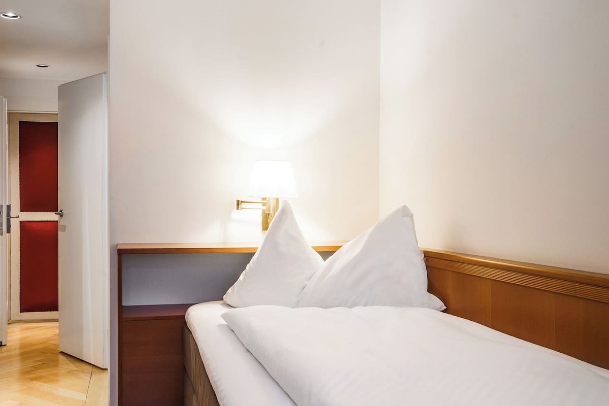 single room (budget) | premium bedding, in-room safe, desk, soundproofing