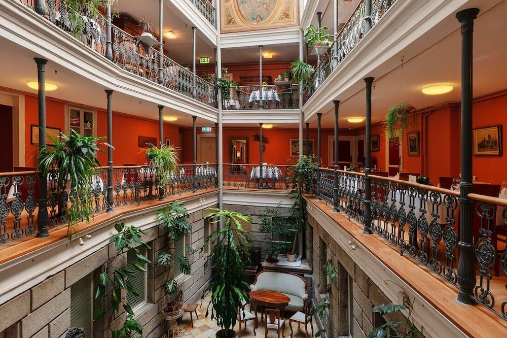 BLUME. - Baden Hotel & Restaurant