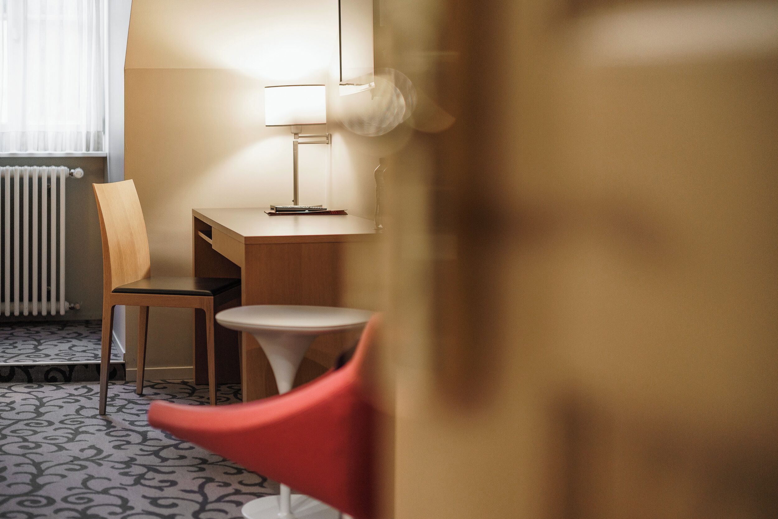 double room, 1 queen bed | premium bedding, in-room safe, desk, soundproofing