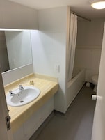 Quarto casal ou duplo, suíte | Banheiro