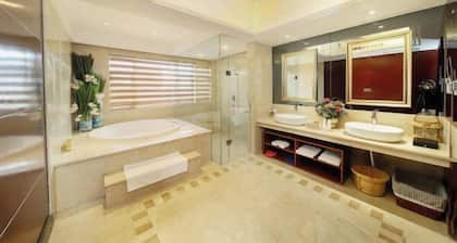 Chinese Rose Garden Hotel