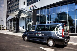 Front of property - Ramada Encore by Wyndham Kyiv (Kyiv)