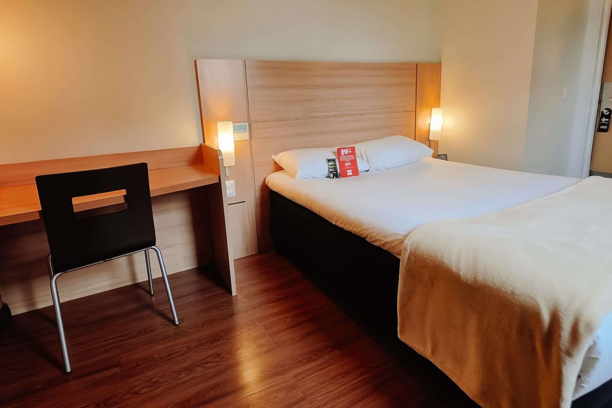 Room, 1 Queen Bed, Accessible