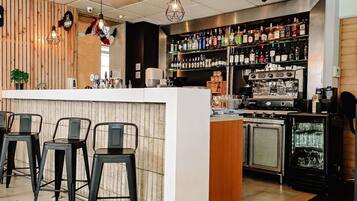 Bar (en la propiedad)