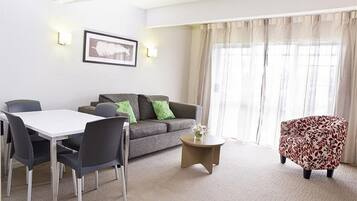 32-Zoll-LCD-Fernseher mit Digitalempfang, Fernseher