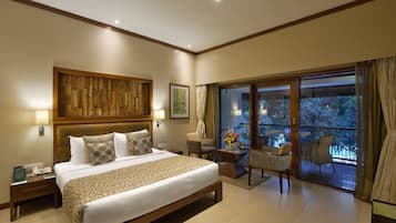 Mandavdi Gom Cottage First Floor | In-room safe, desk, laptop workspace, blackout curtains