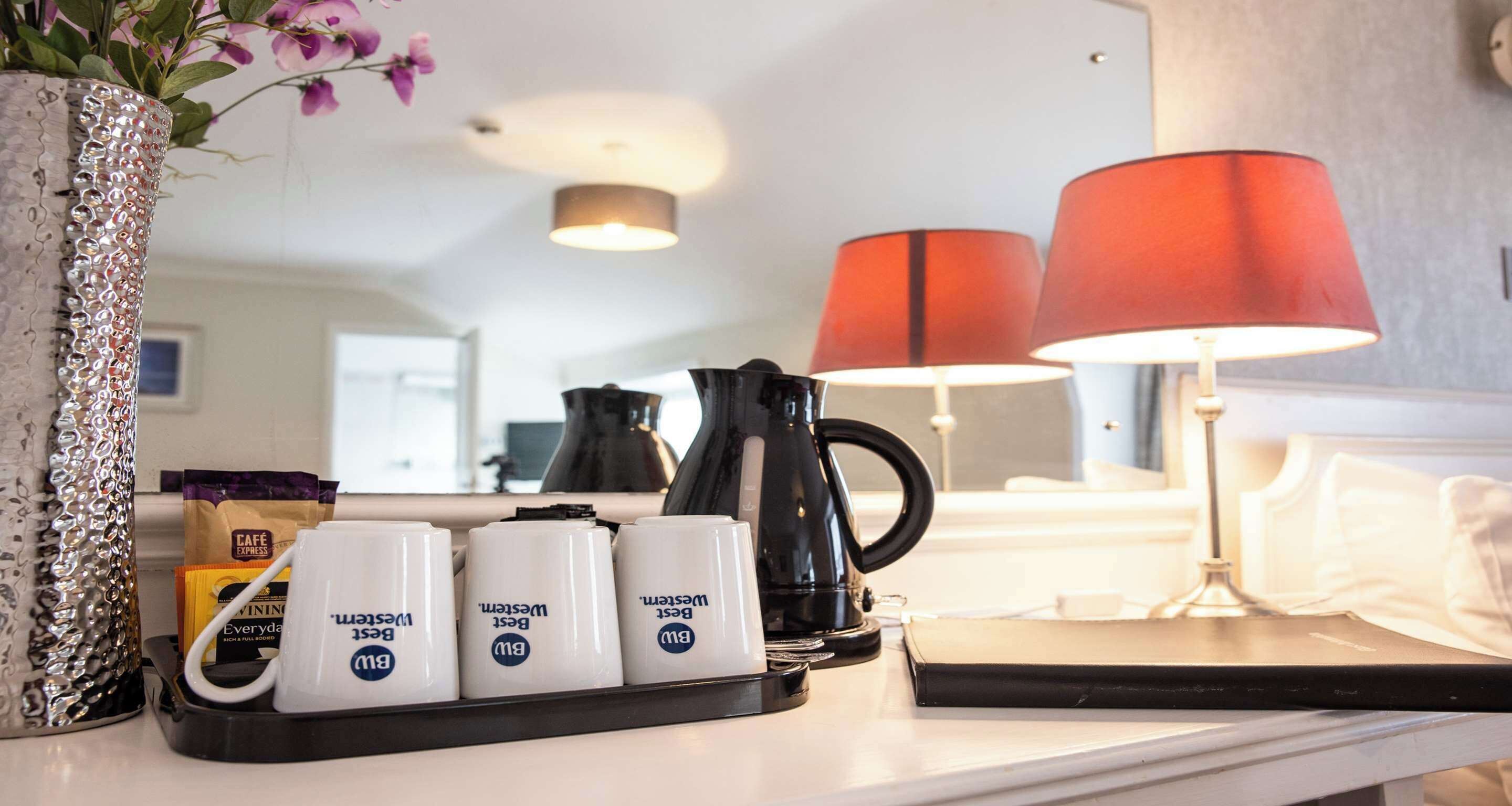 free cots/infant beds, free wifi, bed sheets