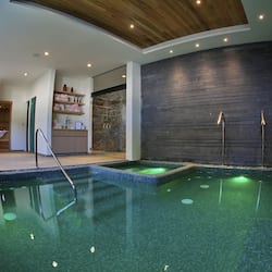 Couples treatment room(s), sauna, hot tub, steam room, body treatments
