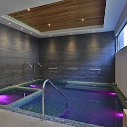 Couples treatment room(s), sauna, hot tub, steam room, body treatments