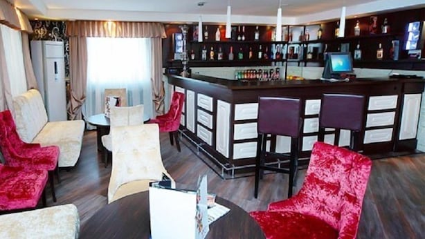 Bar (en la propiedad)