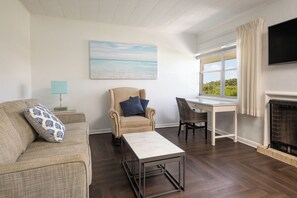 Suite - havudsigt (Two Bedroom King/Two Doubles Suite) | 1 soveværelse, pengeskab på værelset, individuelt design