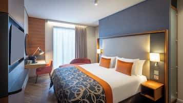 Executive King | Premium bedding, in-room safe, desk, soundproofing