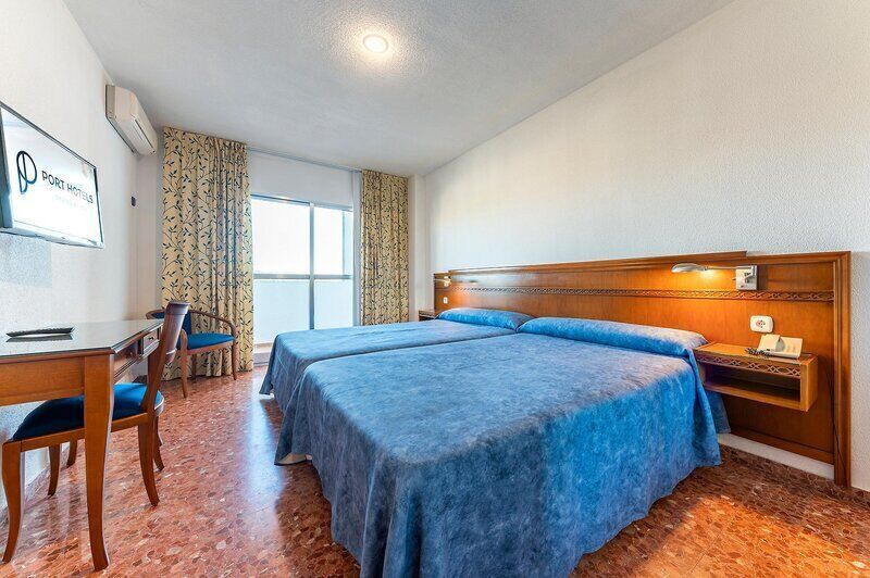 Couette en duvet d'oie, coffres-forts dans les chambres, bureau