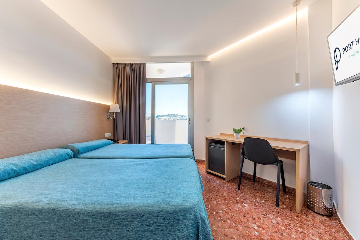 Double Room, Balcony
