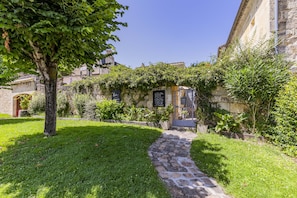 Property entrance - Les Chambres d'Ovaline (Saint-Émilion)