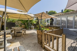 Terrace/patio - Les Chambres d'Ovaline (Saint-Émilion)