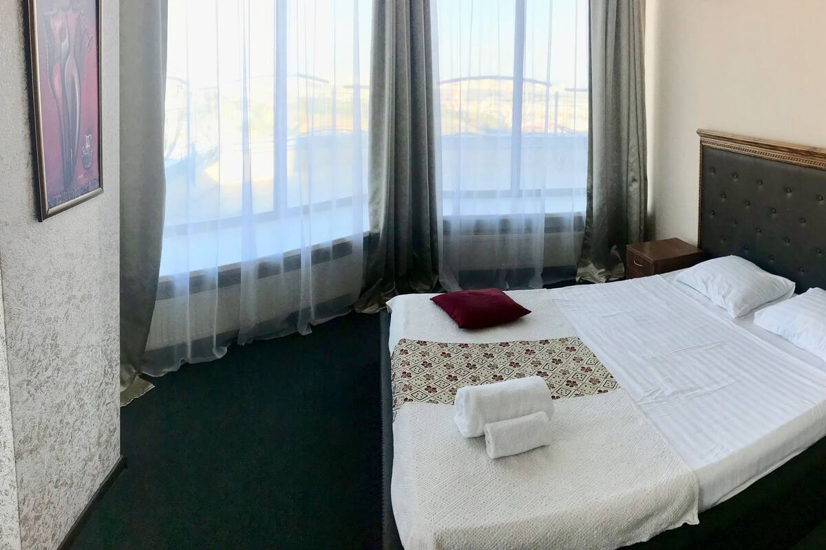 Premium bedding, down duvets, minibar, in-room safe