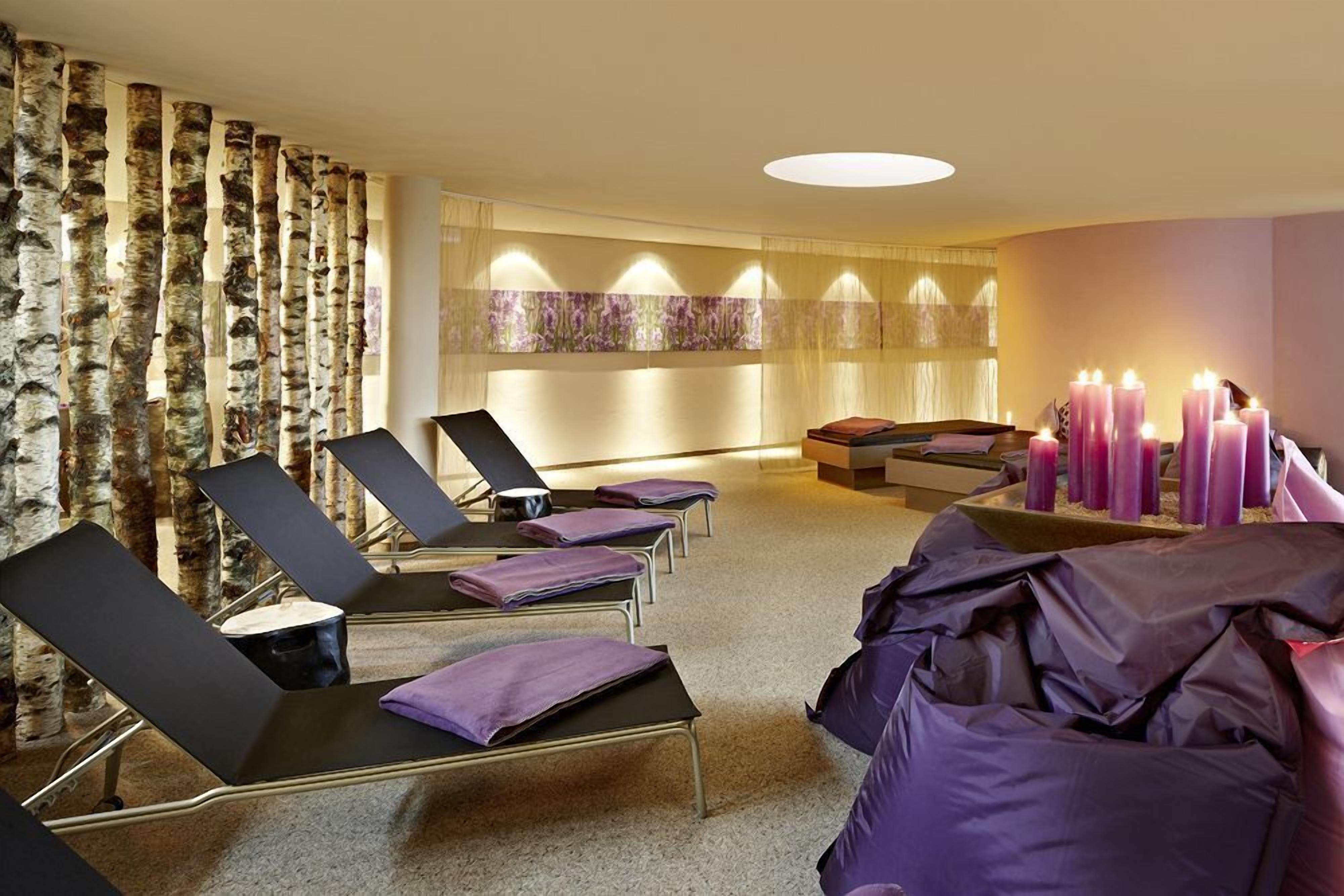 sauna, hot tub, turkish bath/hammam, body treatments, mud baths