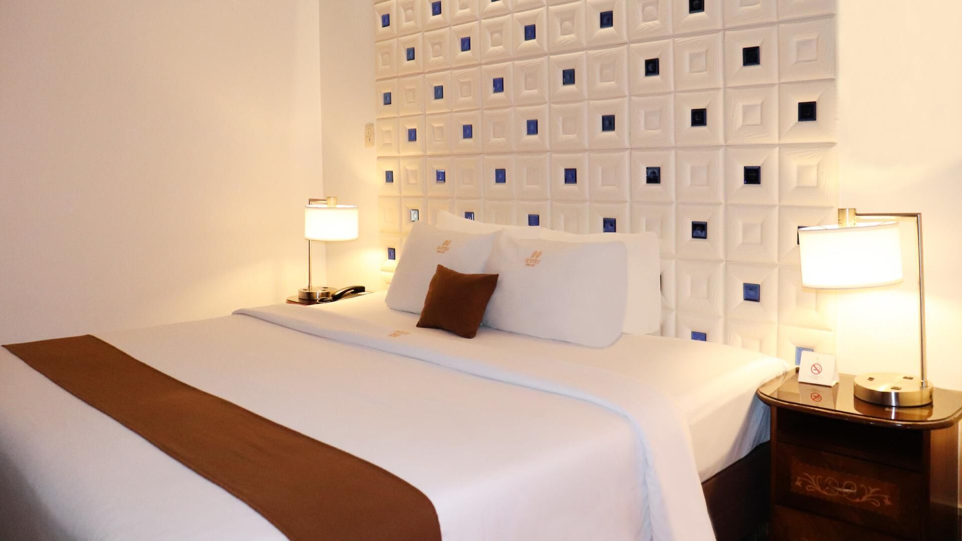 1 bedroom, down duvets, minibar, in-room safe