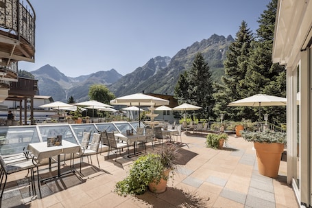 Sundeck