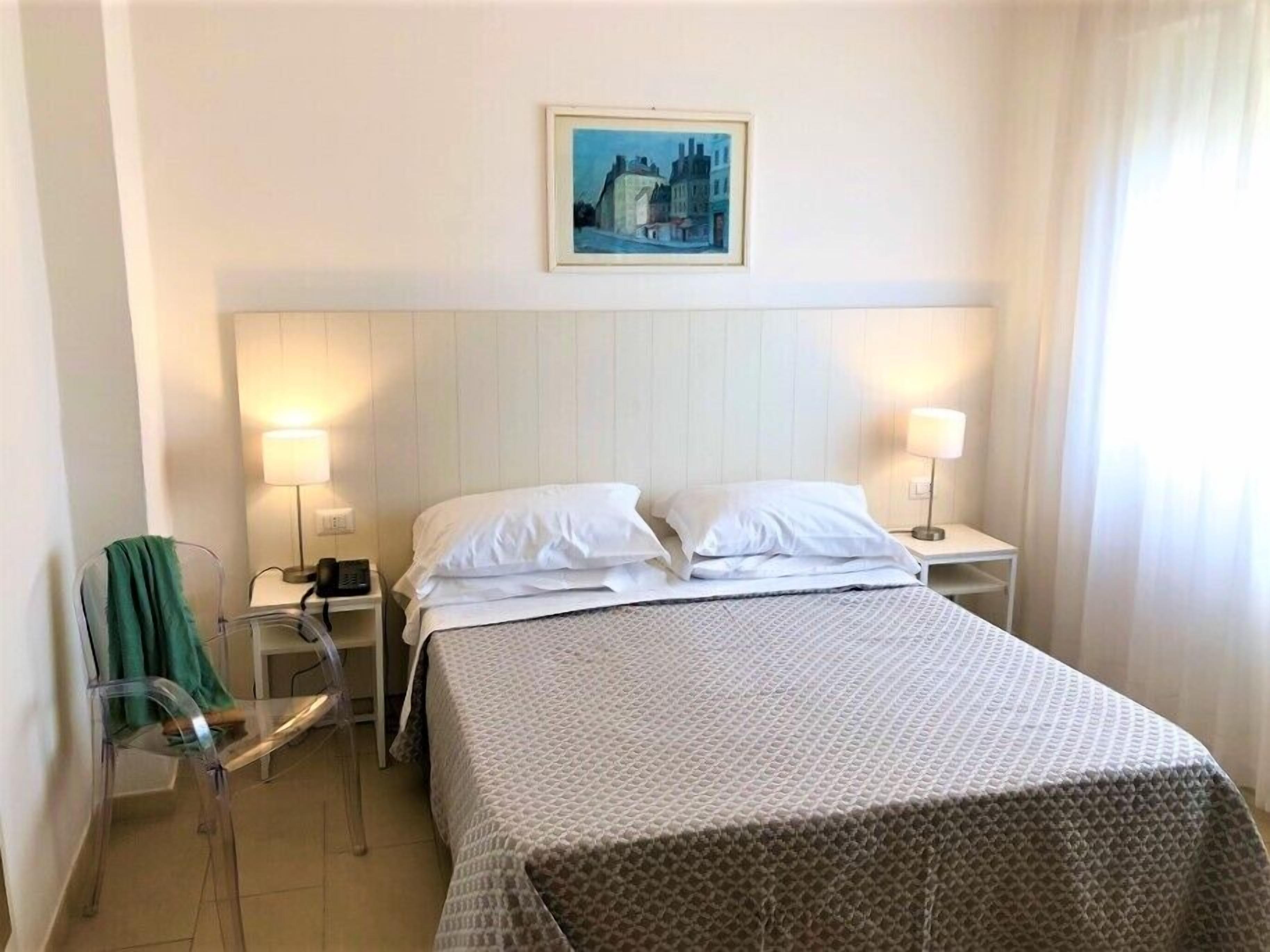 minibar, in-room safe, desk, soundproofing