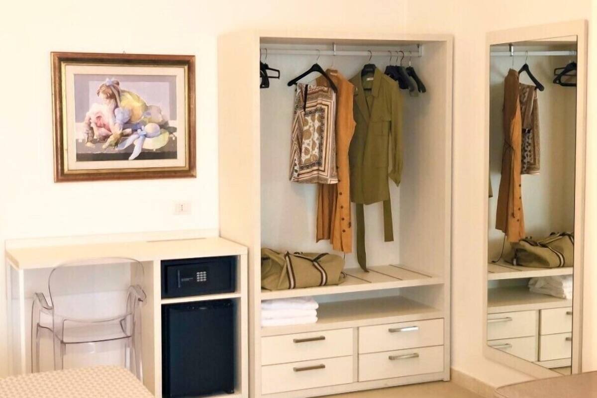 minibar, in-room safe, desk, soundproofing