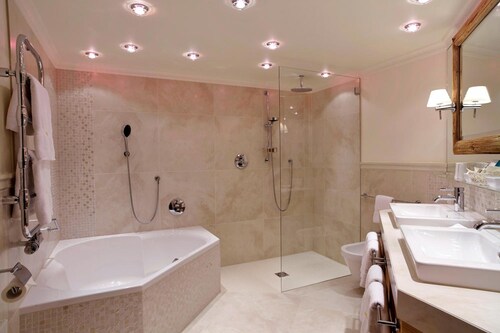 Sporthotel Lorv Nser