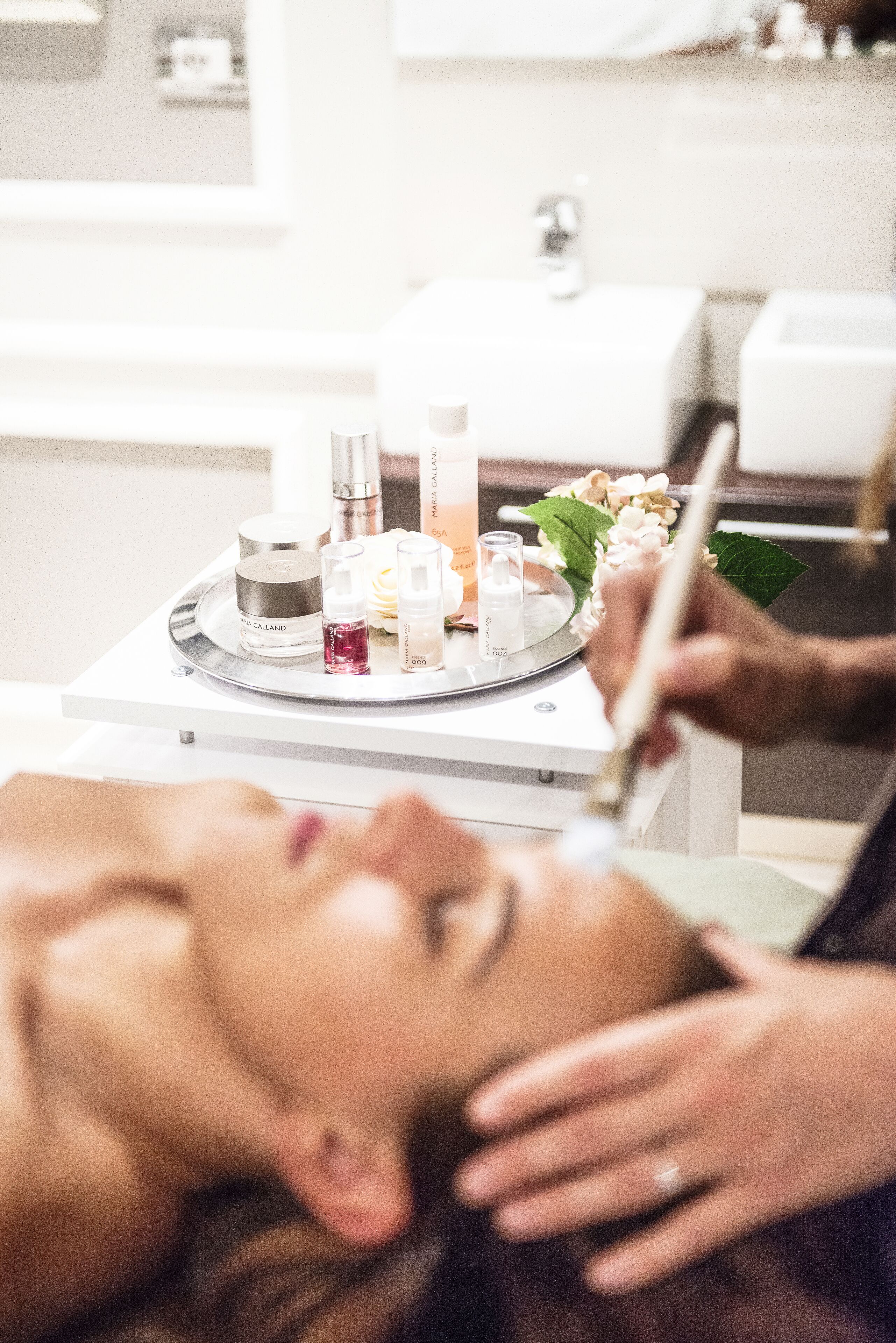 hot tub, hot springs/mineral springs, body treatments, aromatherapy