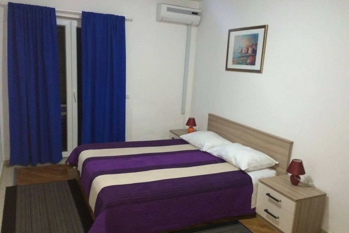 1 camera, biancheria da letto di alta qualità, materassi in memory foam