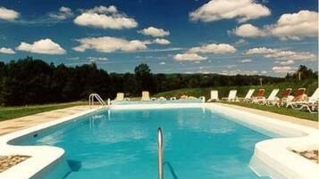 Udendørs pool, liggestole
